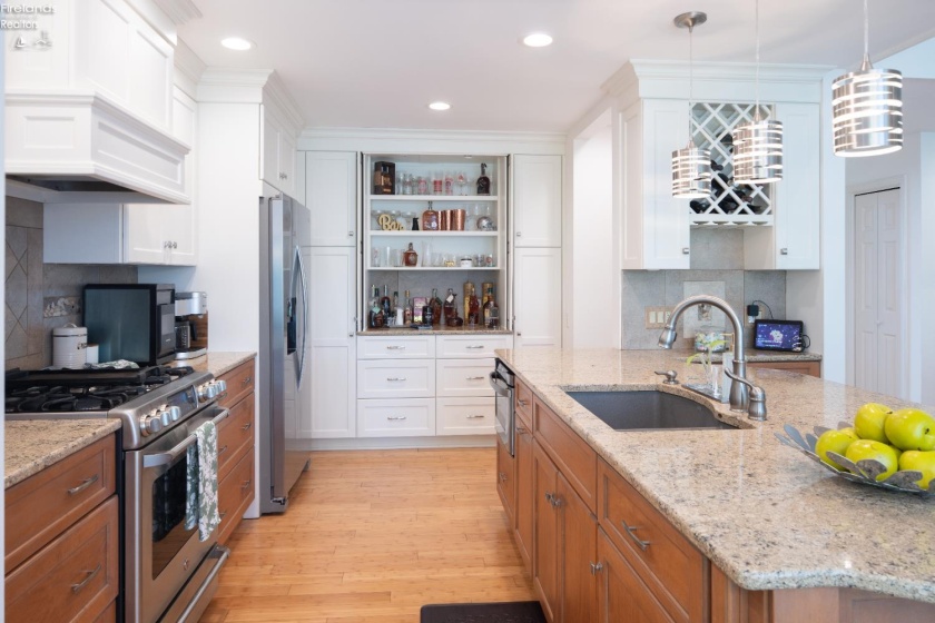 527 Mariner, Huron, 44839, 4 Bedrooms Bedrooms, ,3 BathroomsBathrooms,Residential,For Sale,Mariner,20260190