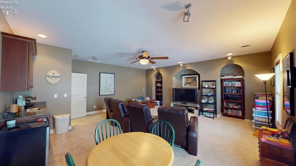 3125 Alexandrias Drive, Sandusky, 44870, 4 Bedrooms Bedrooms, ,4 BathroomsBathrooms,Residential,For Sale,Alexandrias,20260017