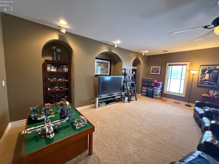 3125 Alexandrias Drive, Sandusky, 44870, 4 Bedrooms Bedrooms, ,4 BathroomsBathrooms,Residential,For Sale,Alexandrias,20260017