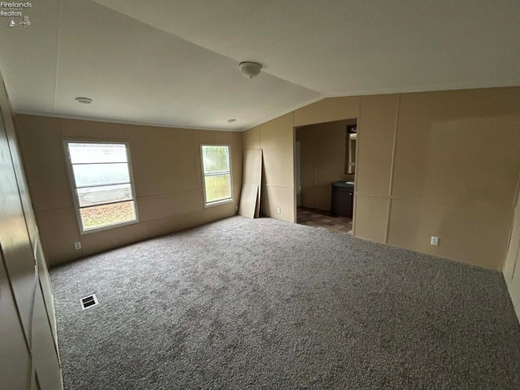 1121 Clayberg, Greenwich, 44837, 4 Bedrooms Bedrooms, ,2 BathroomsBathrooms,Residential,For Sale,Clayberg,20260199