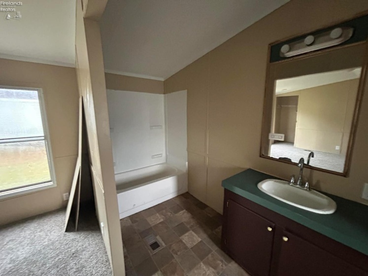 1121 Clayberg, Greenwich, 44837, 4 Bedrooms Bedrooms, ,2 BathroomsBathrooms,Residential,For Sale,Clayberg,20260199