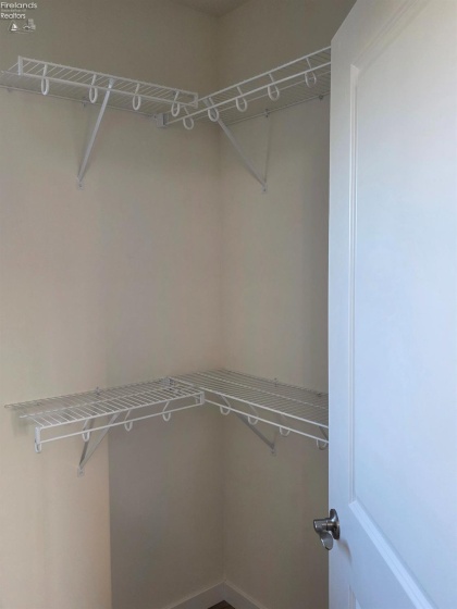 318 Ethan Drive, Fremont, 43420, 3 Bedrooms Bedrooms, ,2 BathroomsBathrooms,Residential,For Sale,Ethan,20260048