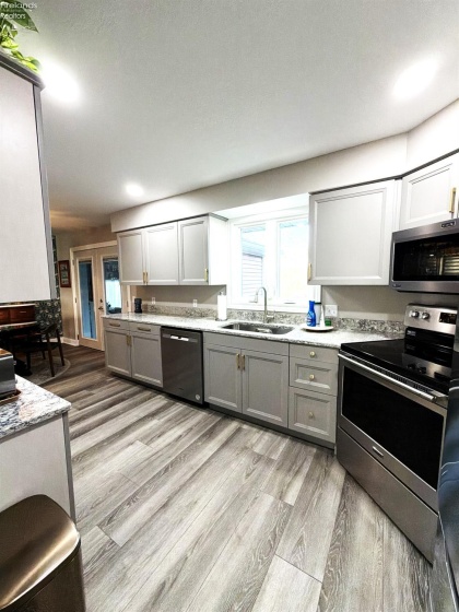 1114 Mudbrook Road, Huron, 44839, 4 Bedrooms Bedrooms, ,2 BathroomsBathrooms,Residential,For Sale,Mudbrook,20260197