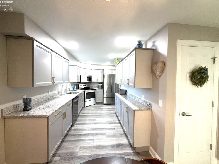 1114 Mudbrook Road, Huron, 44839, 4 Bedrooms Bedrooms, ,2 BathroomsBathrooms,Residential,For Sale,Mudbrook,20260197