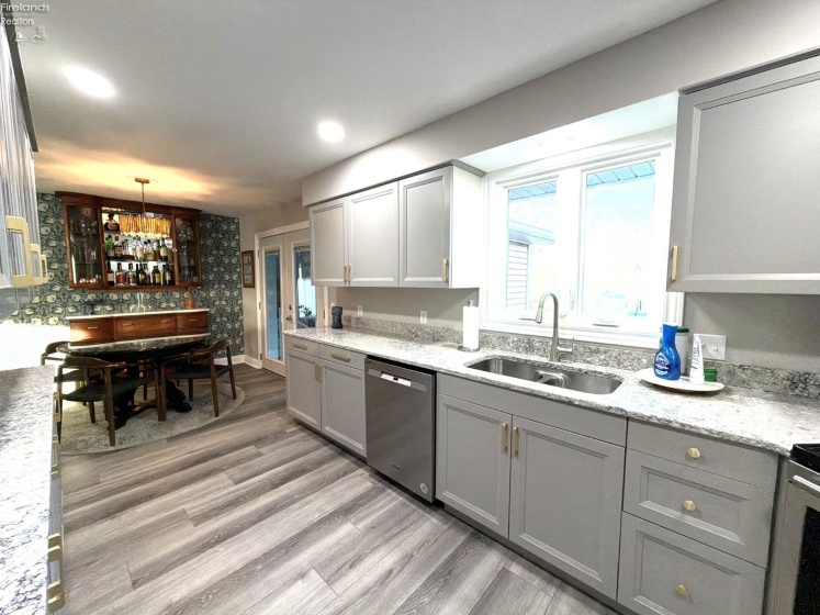 1114 Mudbrook Road, Huron, 44839, 4 Bedrooms Bedrooms, ,2 BathroomsBathrooms,Residential,For Sale,Mudbrook,20260197