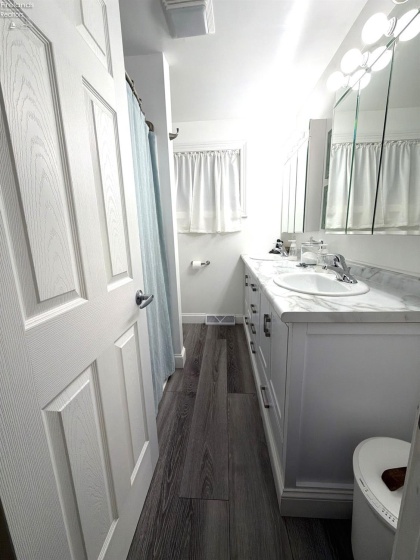 1114 Mudbrook Road, Huron, 44839, 4 Bedrooms Bedrooms, ,2 BathroomsBathrooms,Residential,For Sale,Mudbrook,20260197