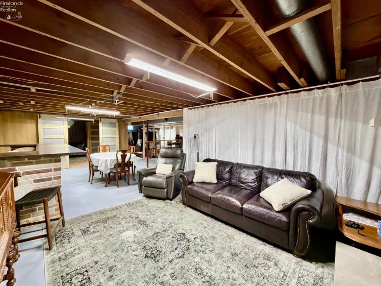 1114 Mudbrook Road, Huron, 44839, 4 Bedrooms Bedrooms, ,2 BathroomsBathrooms,Residential,For Sale,Mudbrook,20260197