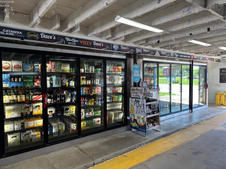 7697 Harbor Road, Marblehead, 43440, ,Commercial,For Sale,Harbor,20260211