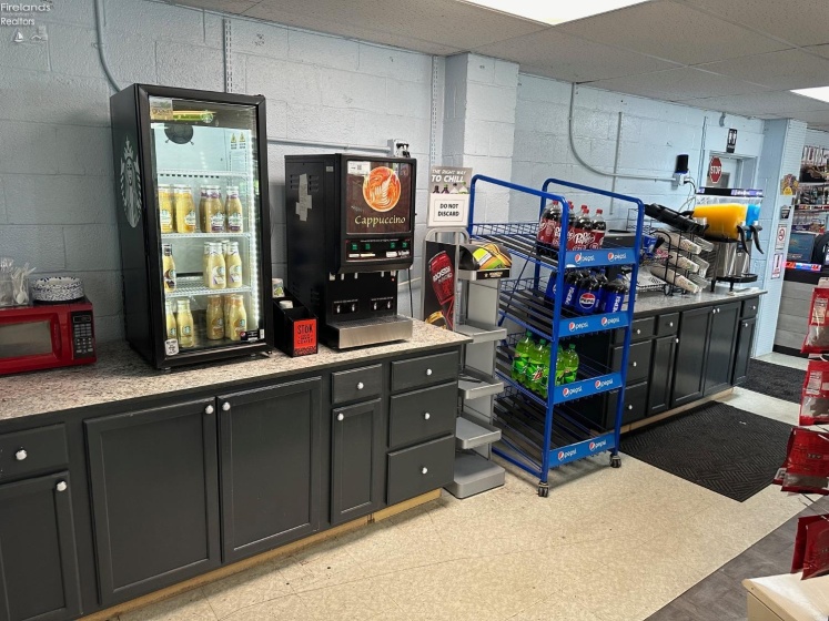 7697 Harbor Road, Marblehead, 43440, ,Commercial,For Sale,Harbor,20260211