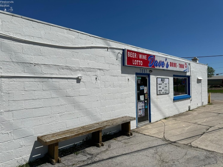 7697 Harbor Road, Marblehead, 43440, ,Commercial,For Sale,Harbor,20260211