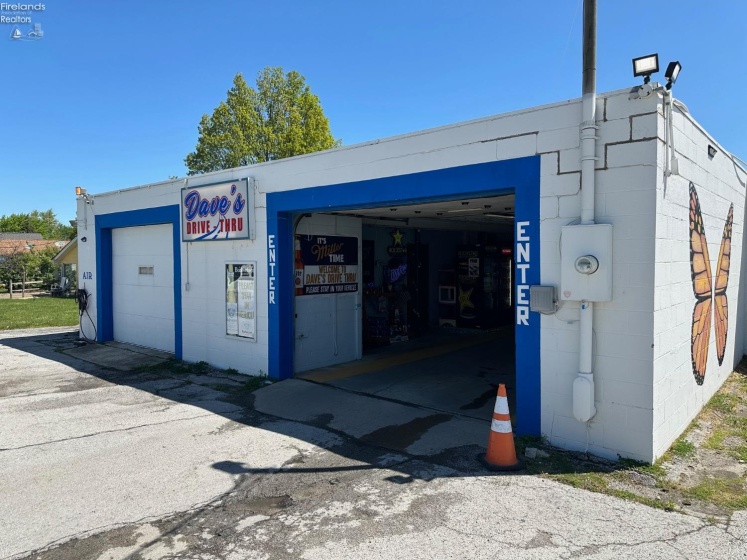 7697 Harbor Road, Marblehead, 43440, ,Commercial,For Sale,Harbor,20260211