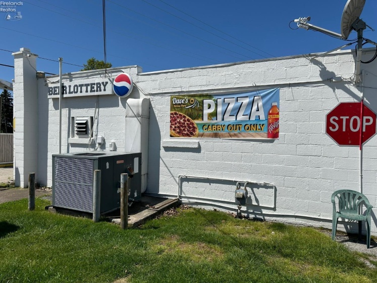 7697 Harbor Road, Marblehead, 43440, ,Commercial,For Sale,Harbor,20260211