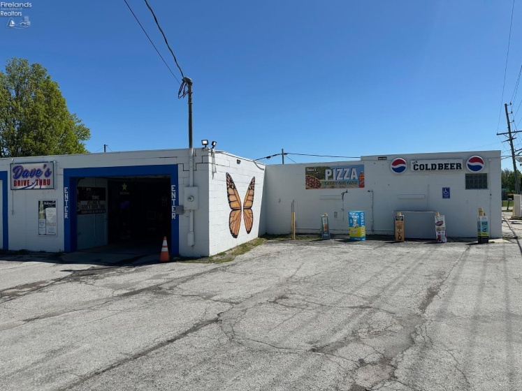 7697 Harbor Road, Marblehead, 43440, ,Commercial,For Sale,Harbor,20260211