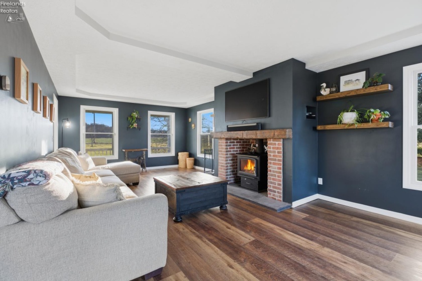 11777 New London Eastern Road, Spencer, 44275, 5 Bedrooms Bedrooms, ,4 BathroomsBathrooms,Residential,For Sale,New London Eastern,20260186