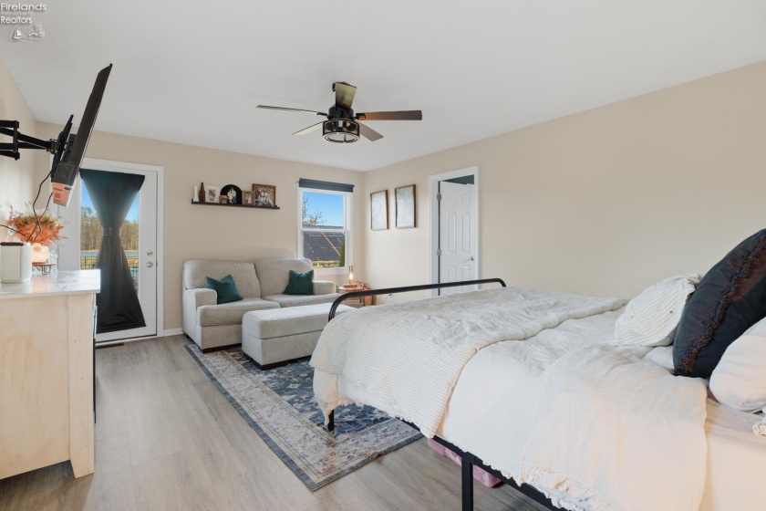 11777 New London Eastern Road, Spencer, 44275, 5 Bedrooms Bedrooms, ,4 BathroomsBathrooms,Residential,For Sale,New London Eastern,20260186