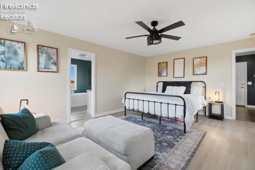 11777 New London Eastern Road, Spencer, 44275, 5 Bedrooms Bedrooms, ,4 BathroomsBathrooms,Residential,For Sale,New London Eastern,20260186