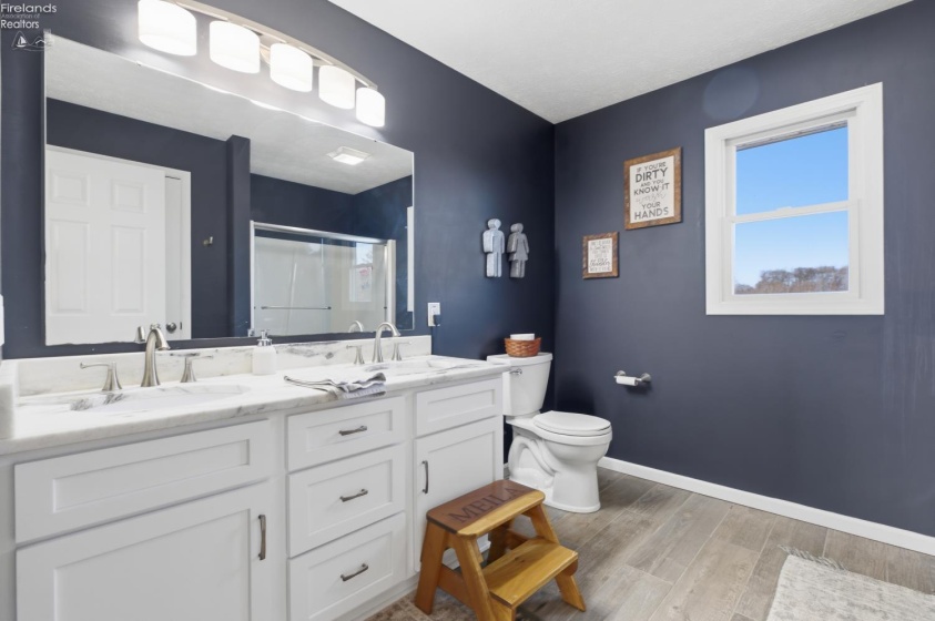 11777 New London Eastern Road, Spencer, 44275, 5 Bedrooms Bedrooms, ,4 BathroomsBathrooms,Residential,For Sale,New London Eastern,20260186