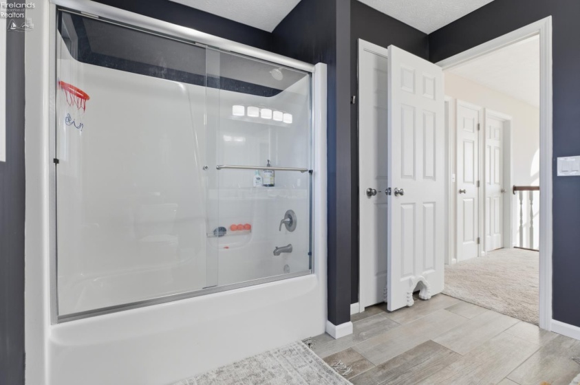 11777 New London Eastern Road, Spencer, 44275, 5 Bedrooms Bedrooms, ,4 BathroomsBathrooms,Residential,For Sale,New London Eastern,20260186