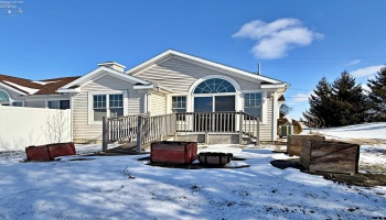 2010 Dickinson Street, Fremont, 43420, 2 Bedrooms Bedrooms, ,2 BathroomsBathrooms,Residential,For Sale,Dickinson,20260206