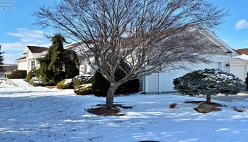 2010 Dickinson Street, Fremont, 43420, 2 Bedrooms Bedrooms, ,2 BathroomsBathrooms,Residential,For Sale,Dickinson,20260206