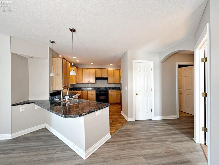 2010 Dickinson Street, Fremont, 43420, 2 Bedrooms Bedrooms, ,2 BathroomsBathrooms,Residential,For Sale,Dickinson,20260206