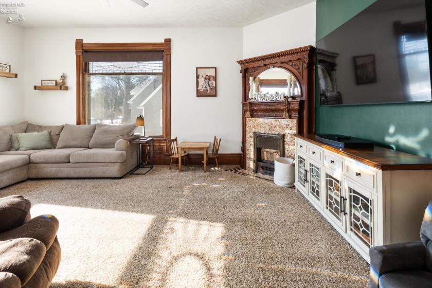 305 Cherry Street, Clyde, 43410, 5 Bedrooms Bedrooms, ,2 BathroomsBathrooms,Residential,For Sale,Cherry,20260224