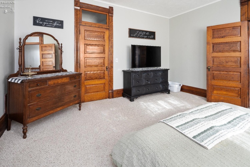 305 Cherry Street, Clyde, 43410, 5 Bedrooms Bedrooms, ,2 BathroomsBathrooms,Residential,For Sale,Cherry,20260224