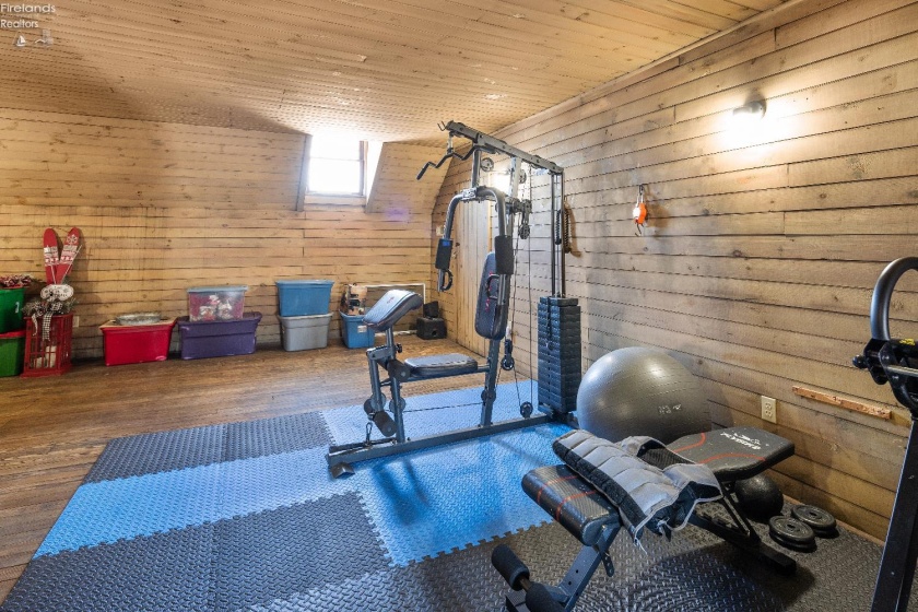 305 Cherry Street, Clyde, 43410, 5 Bedrooms Bedrooms, ,2 BathroomsBathrooms,Residential,For Sale,Cherry,20260224