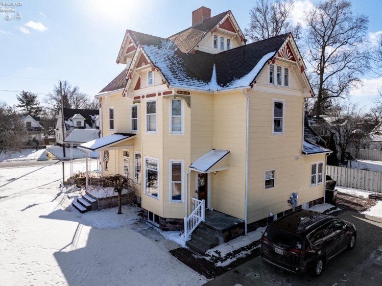 305 Cherry Street, Clyde, 43410, 5 Bedrooms Bedrooms, ,2 BathroomsBathrooms,Residential,For Sale,Cherry,20260224