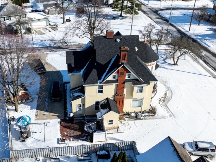 305 Cherry Street, Clyde, 43410, 5 Bedrooms Bedrooms, ,2 BathroomsBathrooms,Residential,For Sale,Cherry,20260224