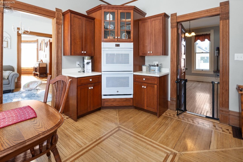 305 Cherry Street, Clyde, 43410, 5 Bedrooms Bedrooms, ,2 BathroomsBathrooms,Residential,For Sale,Cherry,20260224