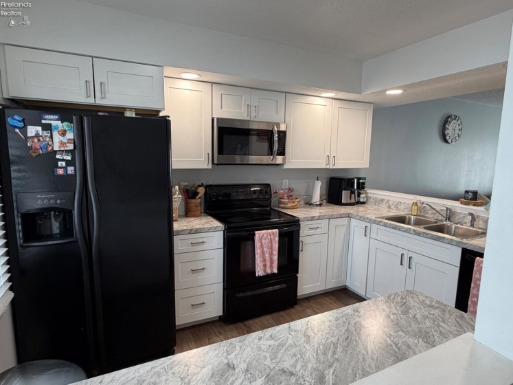 706 Creekside Drive, Huron, 44839, 2 Bedrooms Bedrooms, ,2 BathroomsBathrooms,Residential,For Sale,Creekside,20260220