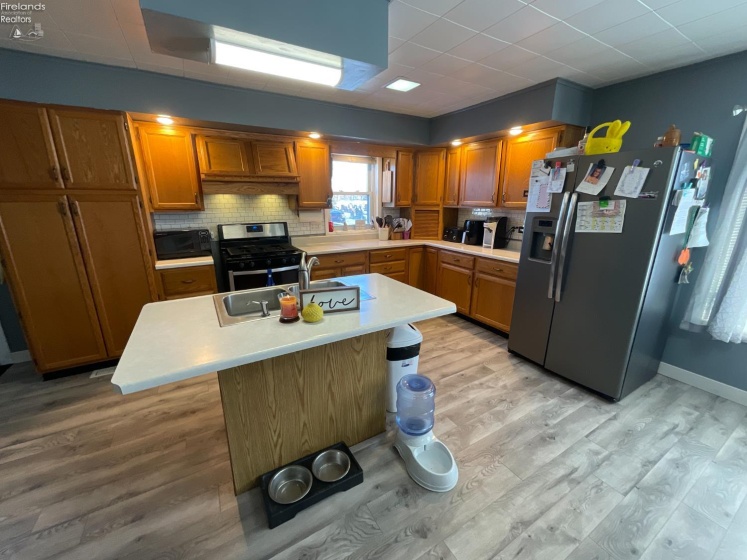 246 Spring Street, Clyde, 43410, 3 Bedrooms Bedrooms, ,2 BathroomsBathrooms,Residential,For Sale,Spring,20260198