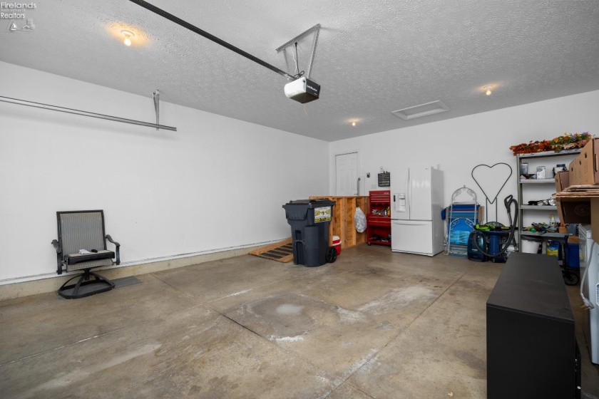 504 Loon Lane, Huron, 44839, 3 Bedrooms Bedrooms, ,2 BathroomsBathrooms,Residential,For Sale,Loon,20260234