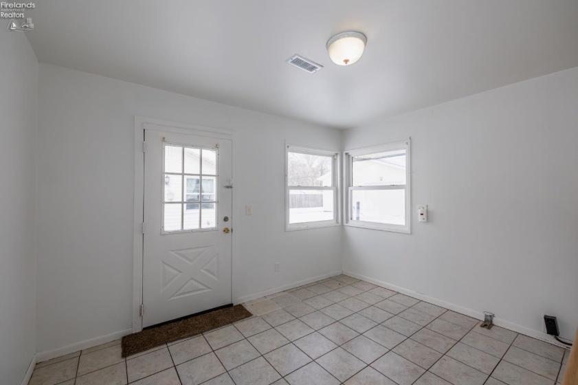 4223 Palm Avenue, Lorain, 44055, 3 Bedrooms Bedrooms, ,1 BathroomBathrooms,Residential,For Sale,Palm,20260213