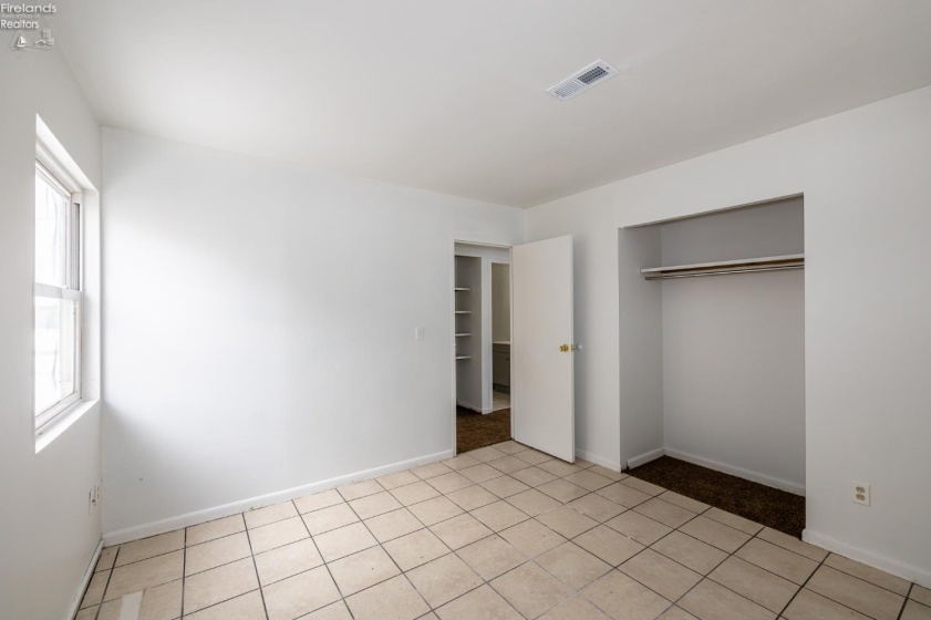 4223 Palm Avenue, Lorain, 44055, 3 Bedrooms Bedrooms, ,1 BathroomBathrooms,Residential,For Sale,Palm,20260213