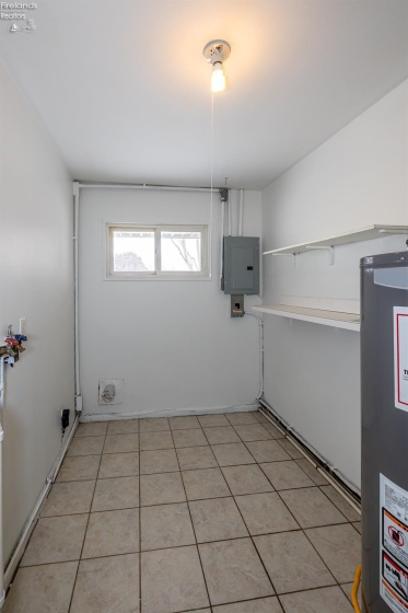 4223 Palm Avenue, Lorain, 44055, 3 Bedrooms Bedrooms, ,1 BathroomBathrooms,Residential,For Sale,Palm,20260213