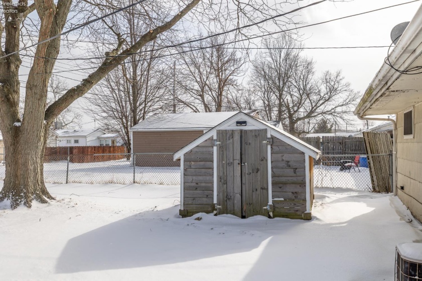 4223 Palm Avenue, Lorain, 44055, 3 Bedrooms Bedrooms, ,1 BathroomBathrooms,Residential,For Sale,Palm,20260213