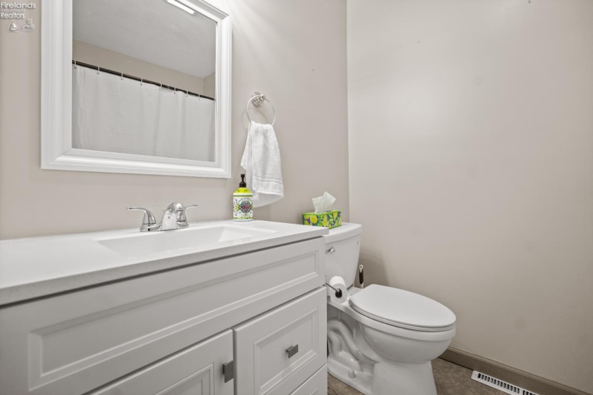 1197 Ginko Drive, West Salem, 44287, 3 Bedrooms Bedrooms, ,2 BathroomsBathrooms,Residential,For Sale,Ginko,20260210