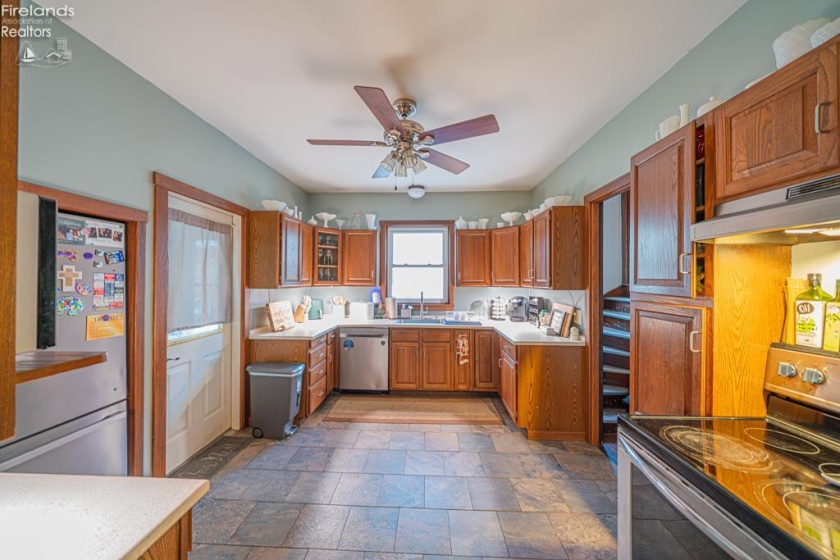 88 Sycamore Street, Tiffin, 44883, 4 Bedrooms Bedrooms, ,2 BathroomsBathrooms,Residential,For Sale,Sycamore,20260230