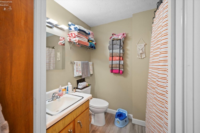 620 Jefferson Street, Port Clinton, 43452, ,Multiple Units,For Sale,Jefferson,20260102