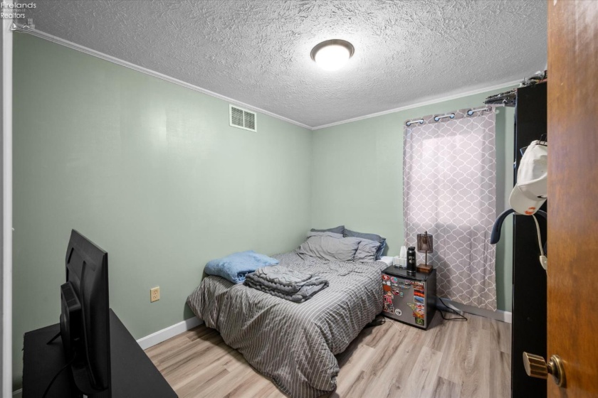 620 Jefferson Street, Port Clinton, 43452, ,Multiple Units,For Sale,Jefferson,20260102