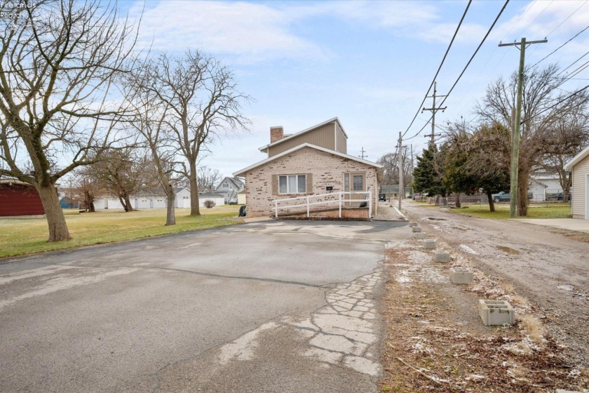 620 Jefferson Street, Port Clinton, 43452, ,Multiple Units,For Sale,Jefferson,20260102