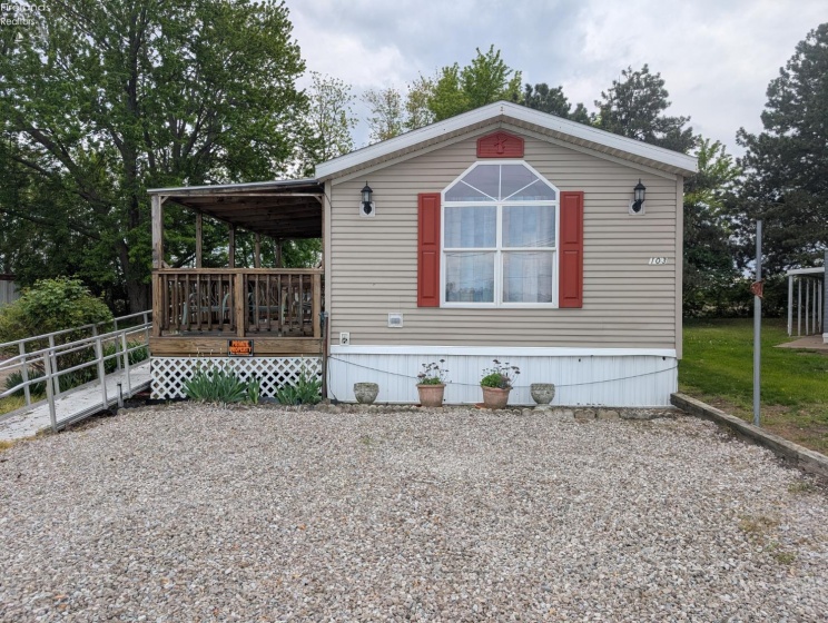 2614 Tiffin Avenue, Sandusky, 44870, 2 Bedrooms Bedrooms, ,2 BathroomsBathrooms,Residential,For Sale,Tiffin,20260172