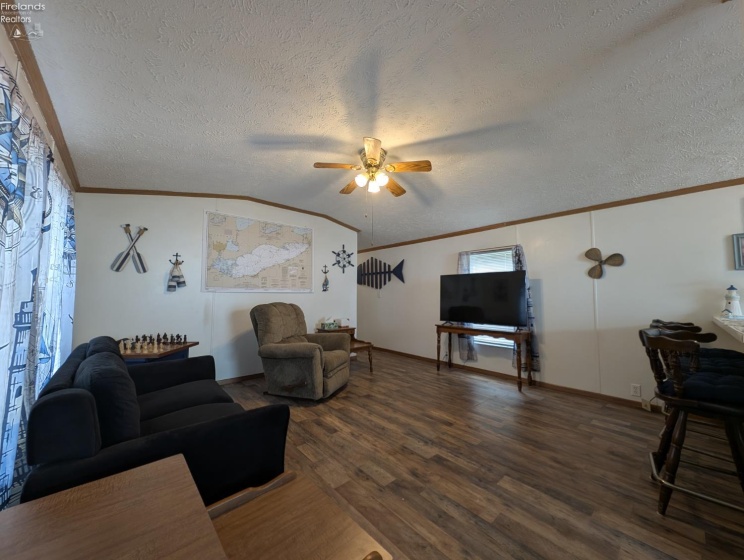 2614 Tiffin Avenue, Sandusky, 44870, 2 Bedrooms Bedrooms, ,2 BathroomsBathrooms,Residential,For Sale,Tiffin,20260172