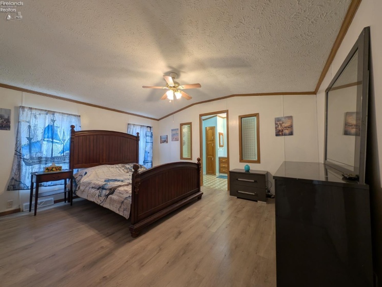 2614 Tiffin Avenue, Sandusky, 44870, 2 Bedrooms Bedrooms, ,2 BathroomsBathrooms,Residential,For Sale,Tiffin,20260172