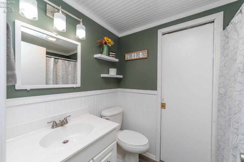 1203 Chateau Court, Findlay, 45840, 3 Bedrooms Bedrooms, ,2 BathroomsBathrooms,Residential,For Sale,Chateau,20251953