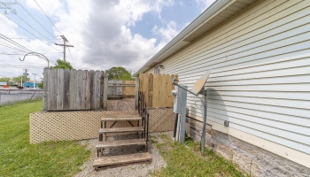 1203 Chateau Court, Findlay, 45840, 3 Bedrooms Bedrooms, ,2 BathroomsBathrooms,Residential,For Sale,Chateau,20251953 1203 Chateau Court, Findlay, 45840, 3 Bedrooms Bedrooms, ,2 BathroomsBathrooms,Residential,For Sale,Chateau,20251953