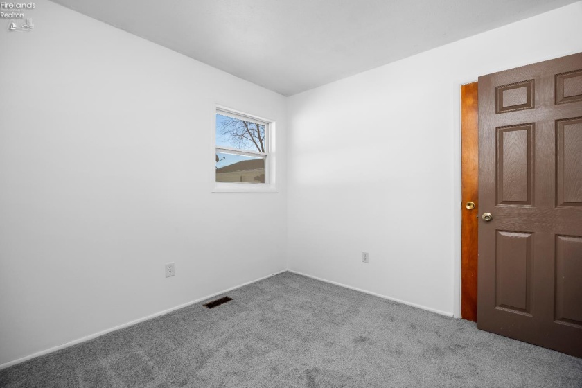 1065 Inland Drive, Vermilion, 44089, 3 Bedrooms Bedrooms, ,1 BathroomBathrooms,Residential,For Sale,Inland,20260178