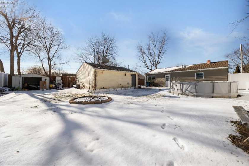 1065 Inland Drive, Vermilion, 44089, 3 Bedrooms Bedrooms, ,1 BathroomBathrooms,Residential,For Sale,Inland,20260178